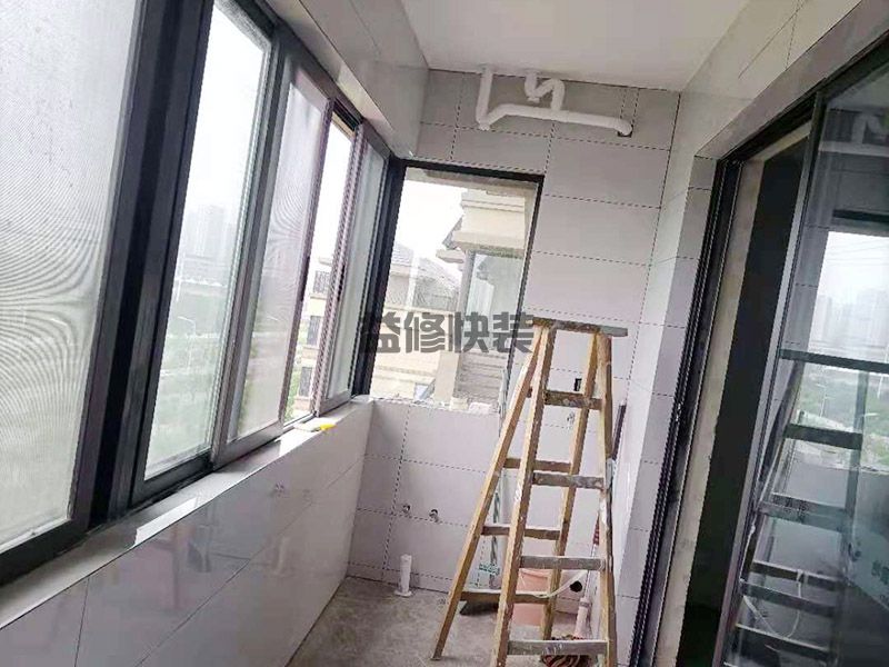 天津紅橋區(qū)陽臺貼磚翻新,局部翻新,瓷磚鋪貼